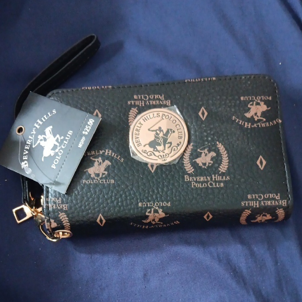 Beverly Hills Polo Club Black and Gold Wristlet